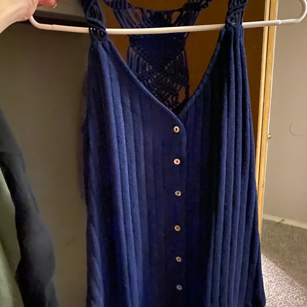 Maurices navy tank.